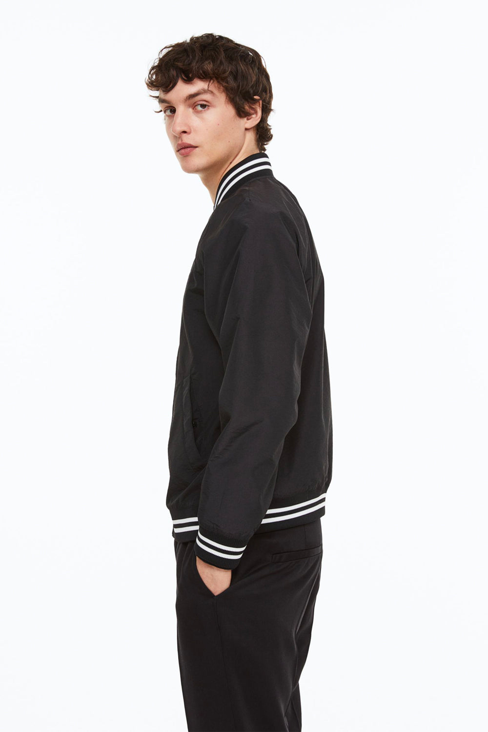 Bomber Jacket in black – product view 3